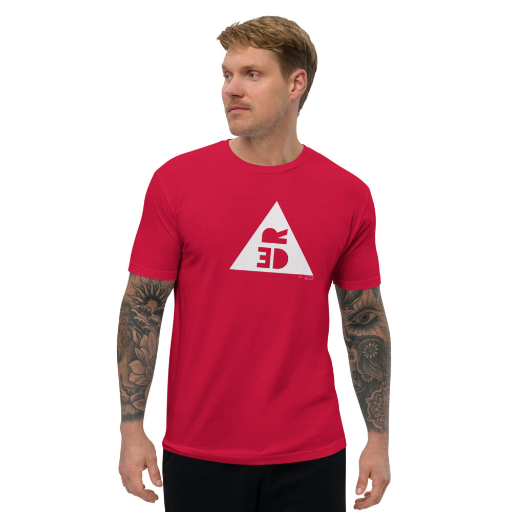 The RED by PINK Fitted T-Shirt Menz worn by a male model